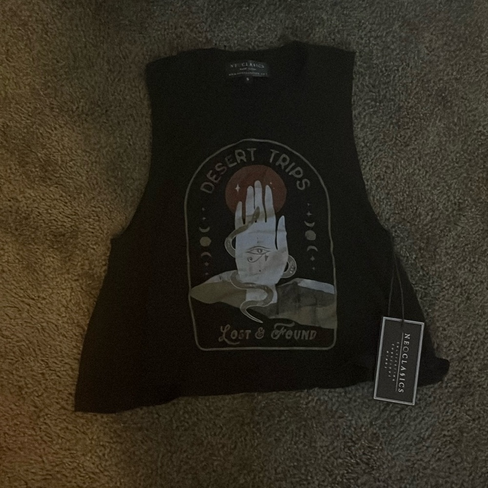 Black desert trip tank top